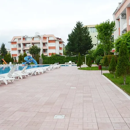 Bratanov Sunny Fort Lägenhet Slăntjev Brjag