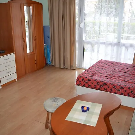 Bratanov Sunny Fort Lägenhet Slăntjev Brjag